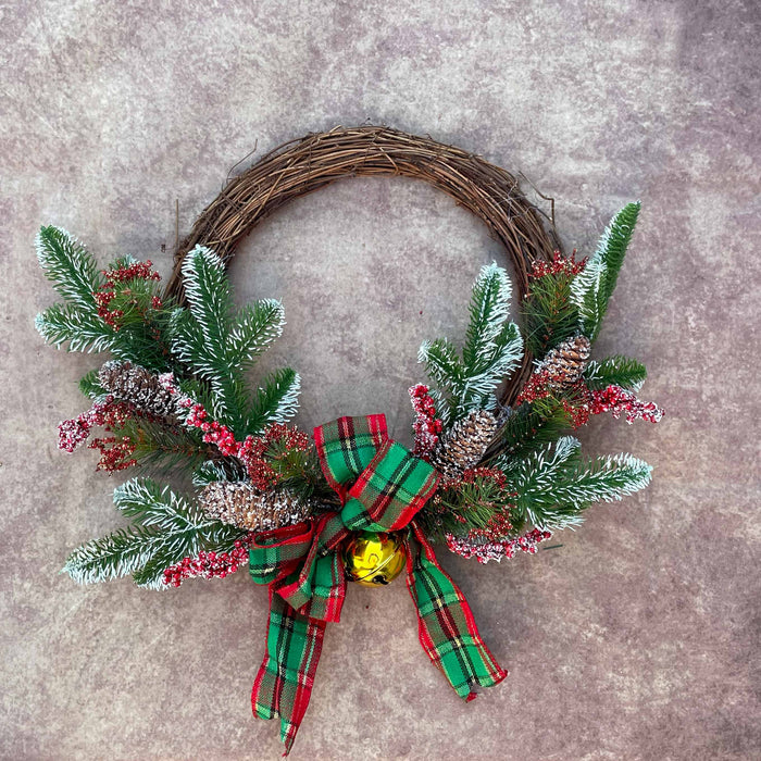 50cm Berry & Bell Decorated Wreath