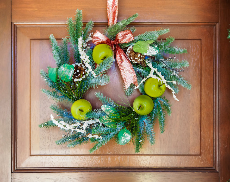 60cm Apple Decorated Wreath