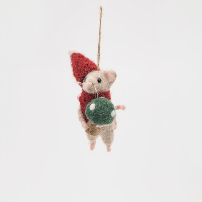 Felt hanging mouse in red holding a green mushroom – left angle