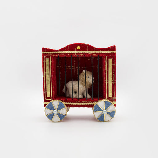 Felt circus lion wagon in red and gold – front view