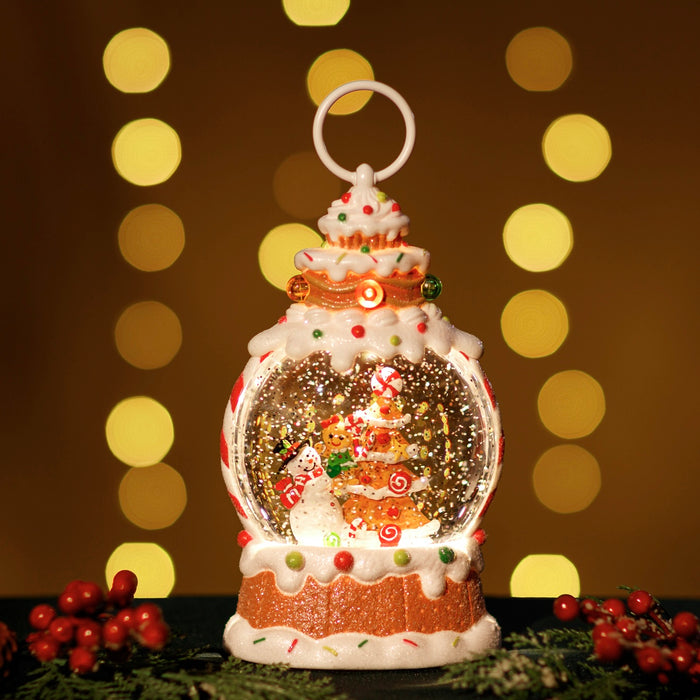 Snowing Gingerbread Cup Cake w/ Snowman