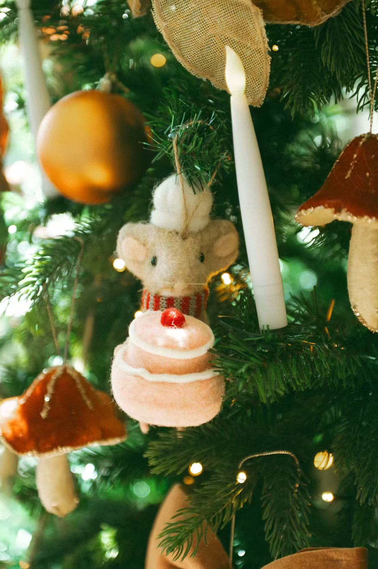 Felt Whiskers Christmas mouse ornament