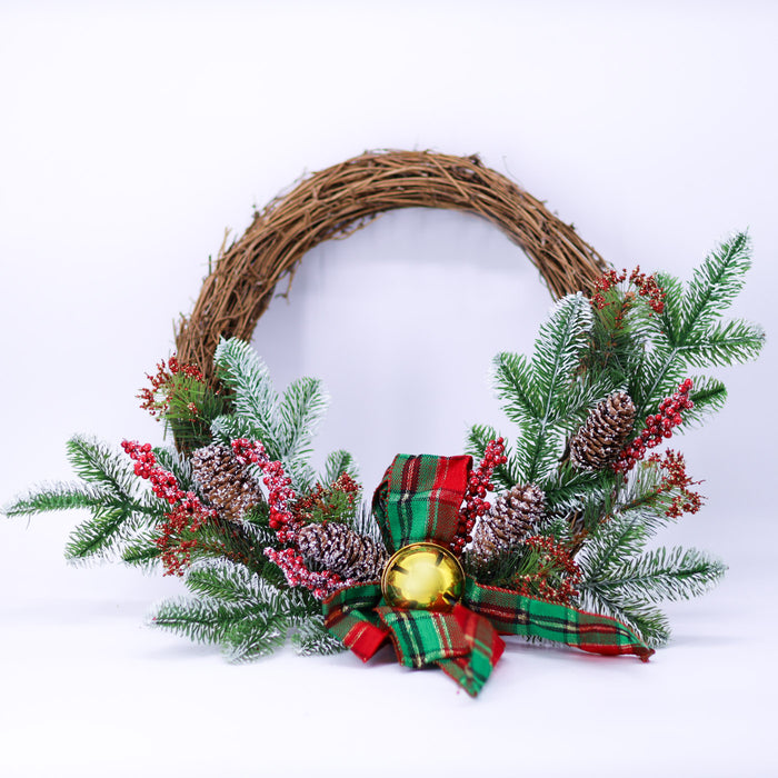 50cm Berry & Bell Decorated Wreath